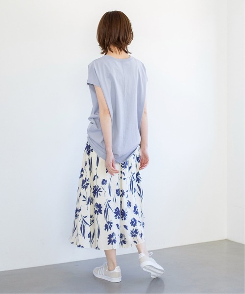 IENA（イエナ）の「ラウンドテールプルオーバー◆（Tシャツ/カットソー・レディース・サックスブルー/ピンク/ホワイト/ブルー・FREE）」の12枚目の写真