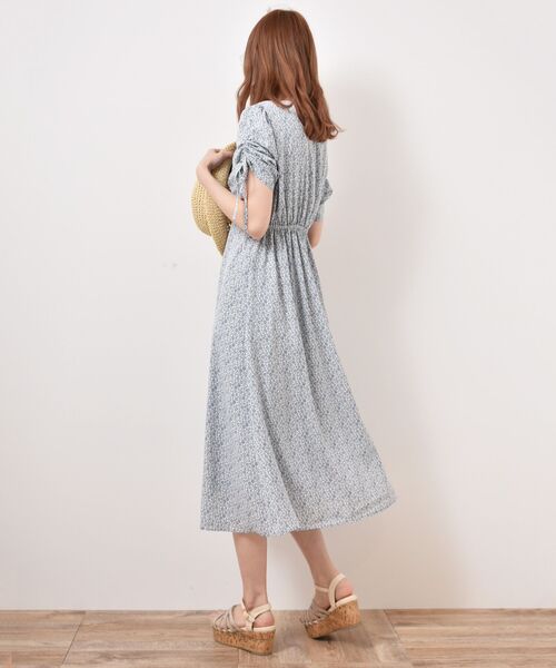 MAJESTIC LEGON（マジェスティックレゴン）の「レディパターンワンピース（ワンピース・レディース・ホワイト系その他2/グリーン系その他/ブラック系その他/ブルー系その他2・SMALL/MEDIUM）」の16枚目の写真