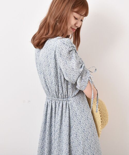 MAJESTIC LEGON（マジェスティックレゴン）の「レディパターンワンピース（ワンピース・レディース・ホワイト系その他2/グリーン系その他/ブラック系その他/ブルー系その他2・SMALL/MEDIUM）」の6枚目の写真