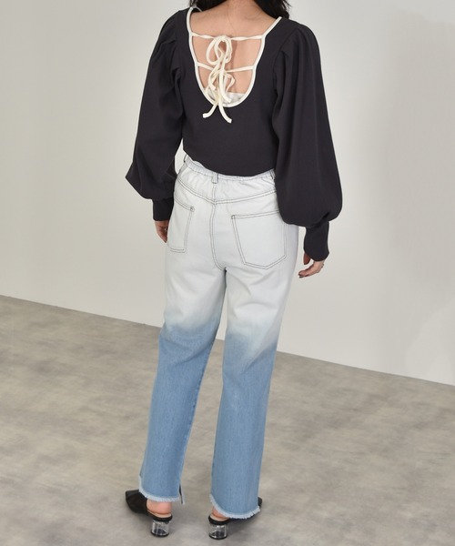 w closet（ダブルクローゼット）の「脇スリットデニムパンツ（デニムパンツ・レディース・ブラック系その他/ブルー系その他/ケミカルウォッシュ/キナリ・FREE）」の16枚目の写真