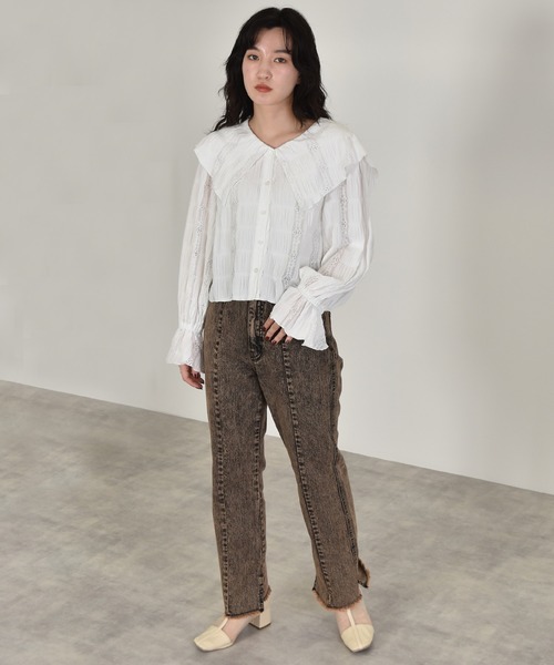 w closet（ダブルクローゼット）の「脇スリットデニムパンツ（デニムパンツ・レディース・ブラック系その他/ブルー系その他/ケミカルウォッシュ/キナリ・FREE）」の21枚目の写真