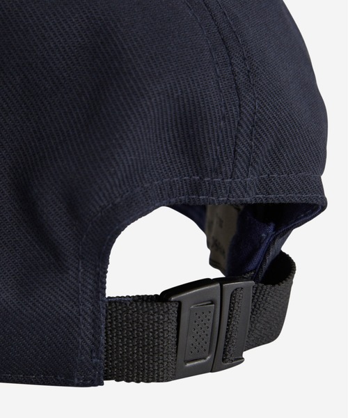 Maison Kitsune（メゾンキツネ）の「LARGE FOX HEAD EMBROIDERY 6P CAP（キャップ・メンズ・ホワイト/ネイビー・U）」の6枚目の写真