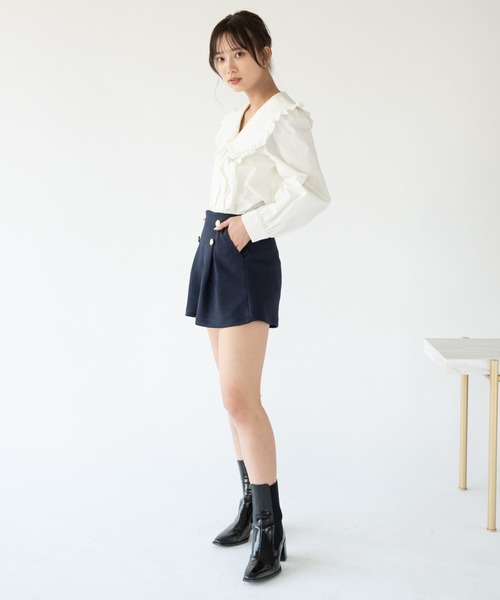 VRIA CHARME（バリアシャルム）の「デザインボタンショートパンツ（その他パンツ・レディース・ブラック/ネイビー・FREE）」の14枚目の写真