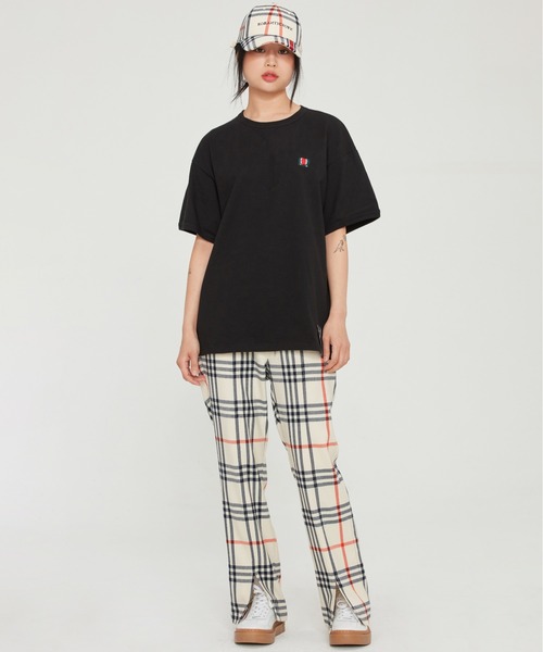 ROMANTIC CROWN(ロマンティッククラウン)の「【ROMANTIC CROWN】CEREMONY FLAG TEE / ロマンティッククラウン セレモニー テープ フラッグ Tシャツ(Tシャツ/カットソー・メンズ・ブラック/ホワイト/アイボリー・SMALL/MEDIUM/X-LARGE/LARGE)」の16枚目の写真