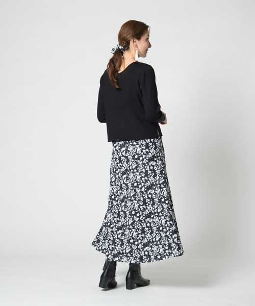LAYMEE（レイミー）の「Nemophila cut sew skirt / ネモフィラカットソースカート（スカート・レディース・ブラック/ベージュ/ブルー・FREE）」の11枚目の写真