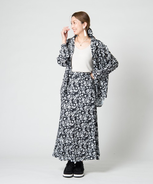 LAYMEE（レイミー）の「Nemophila cut sew skirt / ネモフィラカットソースカート（スカート・レディース・ブラック/ベージュ/ブルー・FREE）」の8枚目の写真