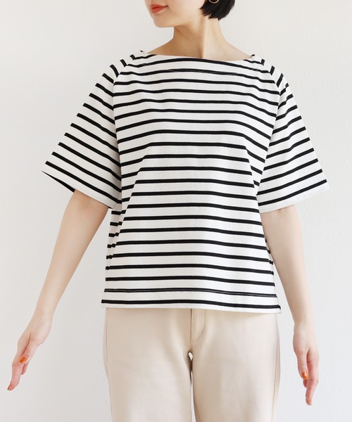 andme(アンドミー)の「コットン半袖ボートネックTシャツ(Tシャツ/カットソー・レディース・ホワイト×ブラック/ベージュ系その他/ブラック/グリーン/ピンク系その他/ピンク/グレイッシュベージュ・M)」の11枚目の写真