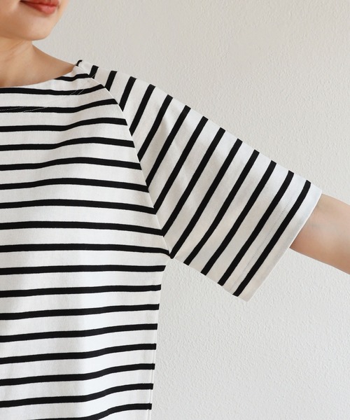 andme(アンドミー)の「コットン半袖ボートネックTシャツ(Tシャツ/カットソー・レディース・ホワイト×ブラック/ベージュ系その他/ブラック/グリーン/ピンク系その他/ピンク/グレイッシュベージュ・M)」の15枚目の写真