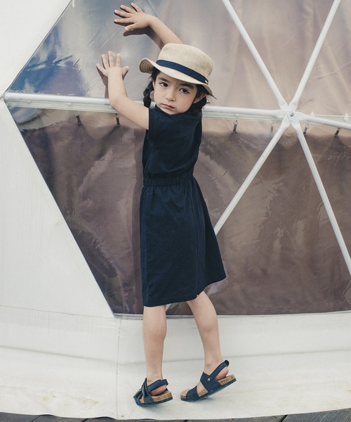 RADCHAP(ラッドチャップ)の「飾りボタンウエストゴムワンピース(ワンピース・キッズ・キャメル/ブラック・100cm/110cm/150cm/140cm/90cm/120cm/130cm)」の10枚目の写真
