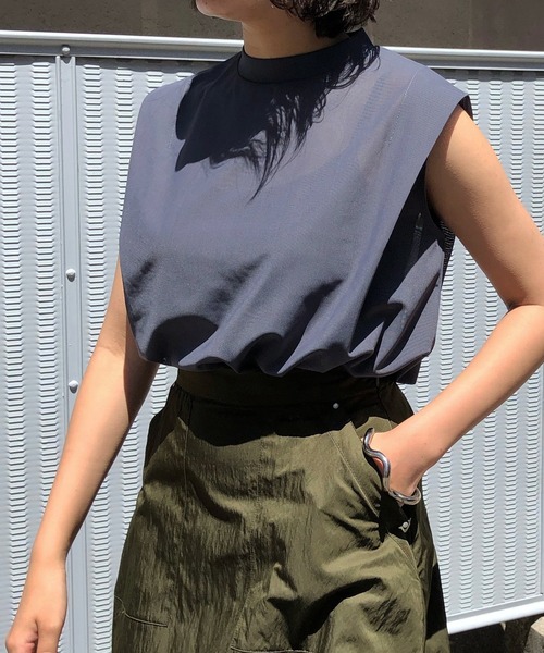 &g'aime（アンジェム）の「【&g'aime】タックショルダーシアートップス（Tシャツ/カットソー・レディース・ブラック/ブルー/モカ・FREE）」の6枚目の写真