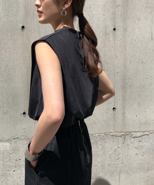 &g'aime（アンジェム）の「【&g'aime】タックショルダーシアートップス（Tシャツ/カットソー・レディース・ブラック/ブルー/モカ・FREE）」の14枚目の写真