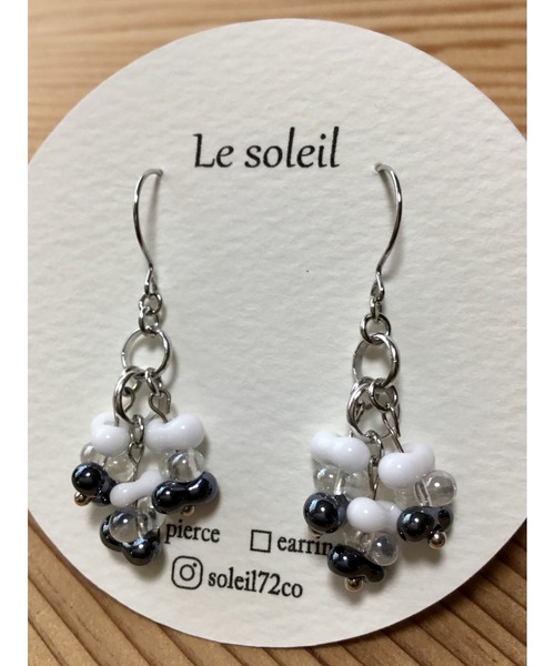 tone(トーン)の「【Le soleil】小さなチェコビーズ ピアス(MA)(ピアス(両耳用)・レディース・その他/シルバー系その他・FREE)」の2枚目の写真