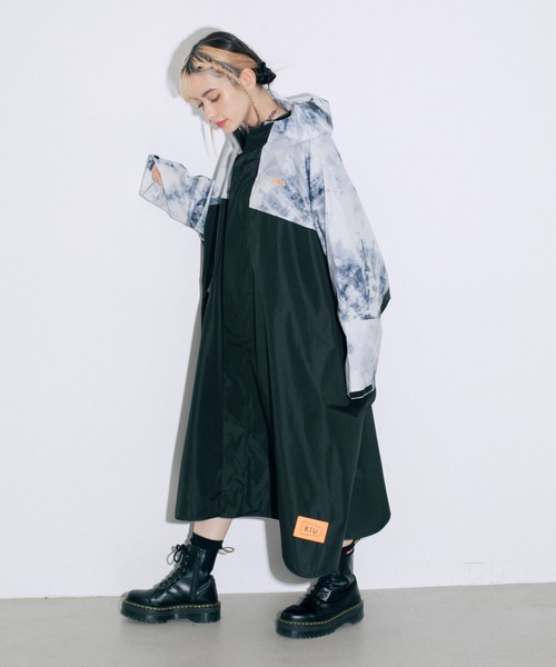 X-girl（エックスガール）の「X-girl×KiU RAIN PONCHO（その他小物・レディース・ブラック・ONE SIZE）」の16枚目の写真
