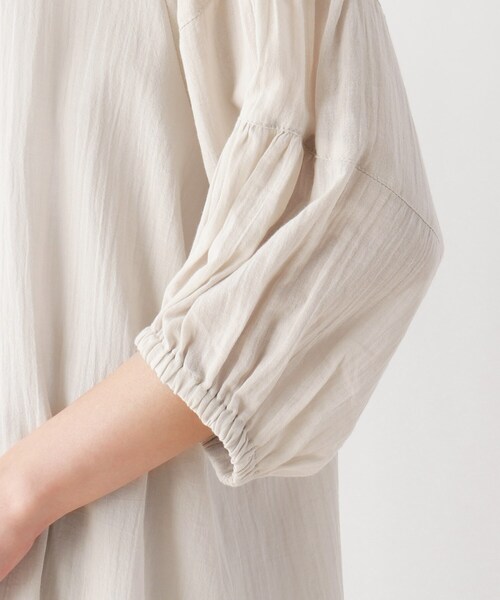 SHOO・LA・RUE（シューラルー）の「◆袖ボリューム綿シフォンワンピース（ワンピース・レディース・ライトブルー/ブラック/オリーブ/オレンジ/ナチュラル/ブラウン系・00）」の8枚目の写真