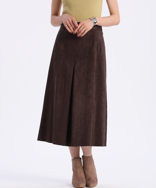 INED（イネド）の「フェイクスエードボックススカート《KOMASUEDE》（スカート・レディース・エメラルドブルー/ダークブラウン/キャメル・9号/11号）」の2枚目の写真