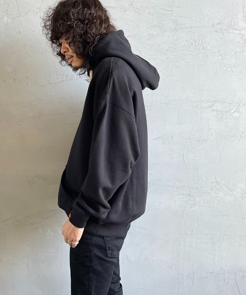 UNIVERSAL OVERALL（ユニバーサルオーバーオール）の「[UNIVERSAL OVERALL/ユニバーサルオーバーオール] 別注 スウェットパーカー（パーカー・レディース・ブラック/イエロー/グリーン/アイボリー・M/L）」の17枚目の写真