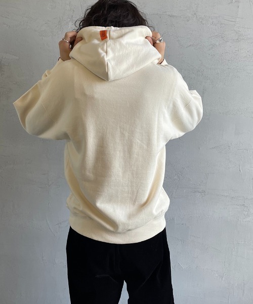 UNIVERSAL OVERALL（ユニバーサルオーバーオール）の「[UNIVERSAL OVERALL/ユニバーサルオーバーオール] 別注 スウェットパーカー（パーカー・レディース・ブラック/イエロー/グリーン/アイボリー・M/L）」の7枚目の写真