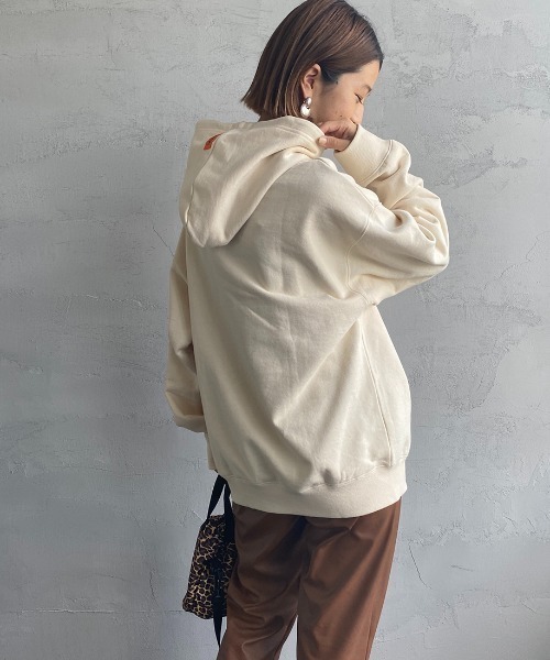 UNIVERSAL OVERALL（ユニバーサルオーバーオール）の「[UNIVERSAL OVERALL/ユニバーサルオーバーオール] 別注 スウェットパーカー（パーカー・レディース・ブラック/イエロー/グリーン/アイボリー・M/L）」の22枚目の写真