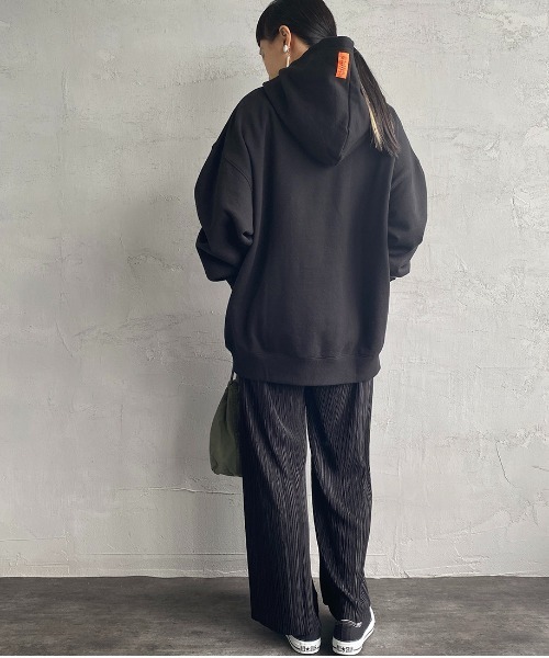 UNIVERSAL OVERALL（ユニバーサルオーバーオール）の「[UNIVERSAL OVERALL/ユニバーサルオーバーオール] 別注 スウェットパーカー（パーカー・レディース・ブラック/イエロー/グリーン/アイボリー・M/L）」の16枚目の写真