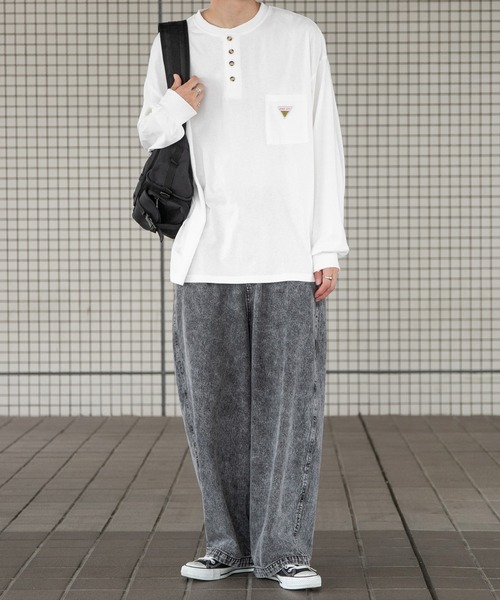 PairPair（ペアペア）の「ワッペン付きヘンリーネックロンT(ユニセックス)（Tシャツ/カットソー・メンズ・オフホワイト/ブルー/グリーン/スミクロ・MEDIUM/LARGE）」の10枚目の写真