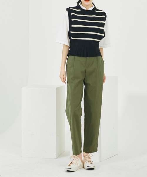 me+em select（ミームセレクト）の「コットンのタック入りテーパードパンツ（その他パンツ・レディース・ブラウン/ベージュ/アイボリー/カーキ/ブラック・FREE）」の5枚目の写真