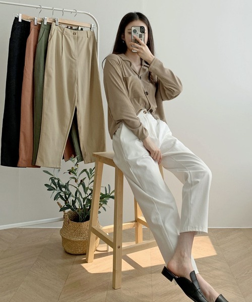 me+em select（ミームセレクト）の「コットンのタック入りテーパードパンツ（その他パンツ・レディース・ブラウン/ベージュ/アイボリー/カーキ/ブラック・FREE）」の2枚目の写真