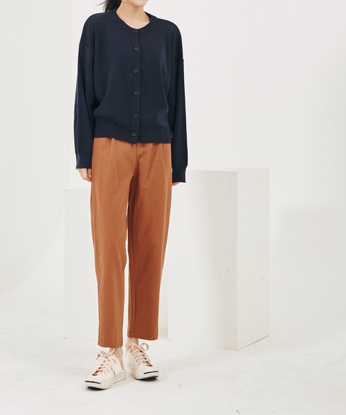 me+em select（ミームセレクト）の「コットンのタック入りテーパードパンツ（その他パンツ・レディース・ブラウン/ベージュ/アイボリー/カーキ/ブラック・FREE）」の22枚目の写真