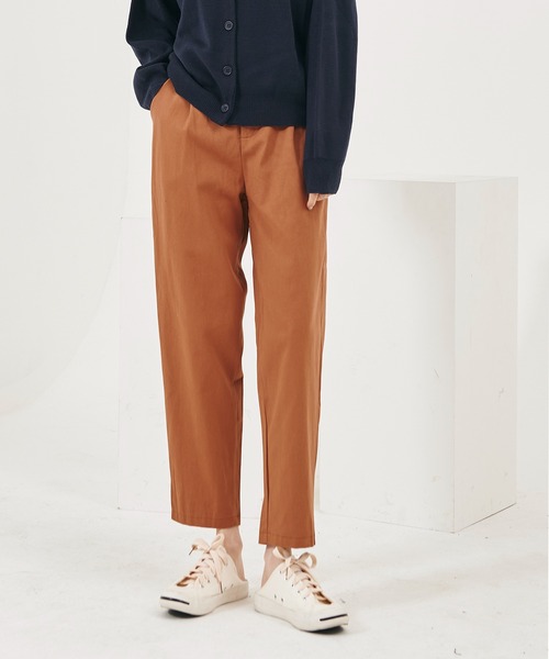 me+em select（ミームセレクト）の「コットンのタック入りテーパードパンツ（その他パンツ・レディース・ブラウン/ベージュ/アイボリー/カーキ/ブラック・FREE）」の7枚目の写真