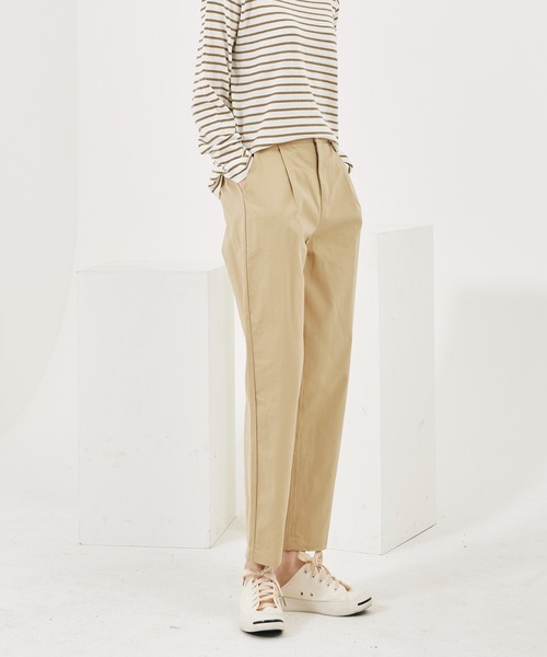 me+em select（ミームセレクト）の「コットンのタック入りテーパードパンツ（その他パンツ・レディース・ブラウン/ベージュ/アイボリー/カーキ/ブラック・FREE）」の14枚目の写真