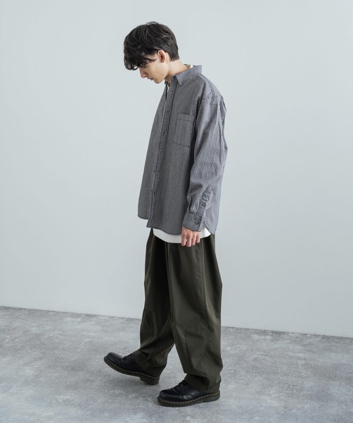Rocky Monroe(ロッキーモンロー)の「オーバーサイズ ヒッコリーストライプレギュラーカラーロングシャツ(シャツ/ブラウス・メンズ・ホワイト/ネイビー・M/L)」の6枚目の写真