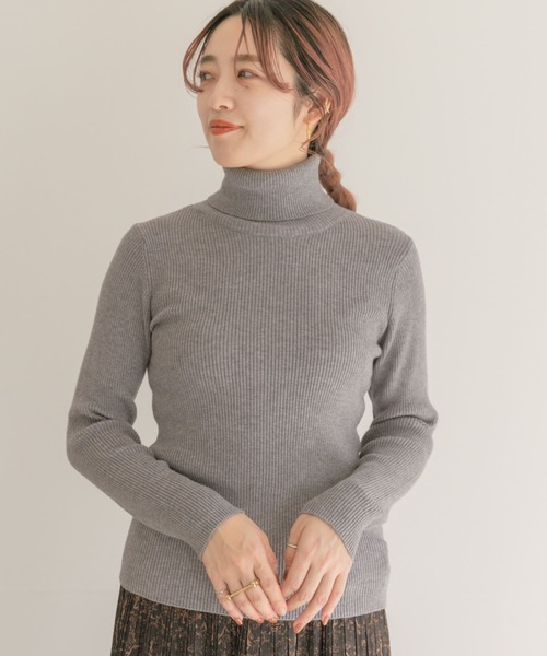 ITEMS URBANRESEARCH(アイテムズ アーバンリサーチ)の「モチモチタートルネックニット(ニット/セーター・レディース・スミクロ/カーキ/グレー/ベージュ・FREE)」の7枚目の写真