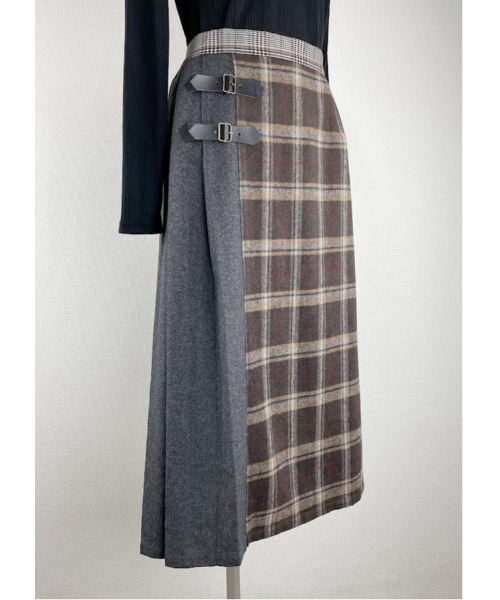 Rydia（リディア）の「ブロッキングチェックスカート（スカート・レディース・ブラウン/ネイビー・M）」の6枚目の写真