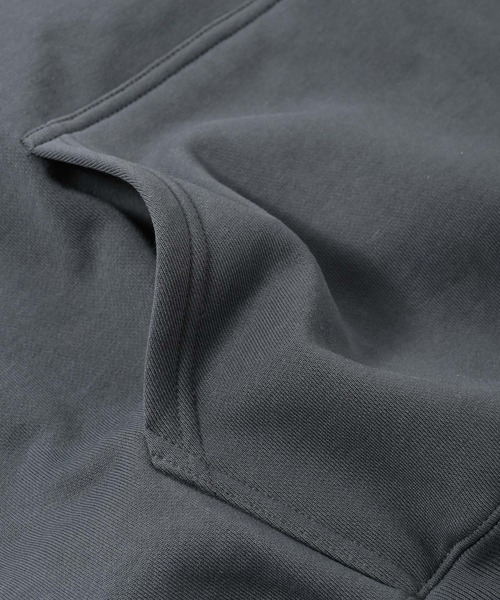 Paragraph（パラグラフ）の「Paragraph (パラグラフ)スクエアフォームプルパーカー（パーカー・メンズ・ネイビー/チャコール/A・FREE）」の13枚目の写真