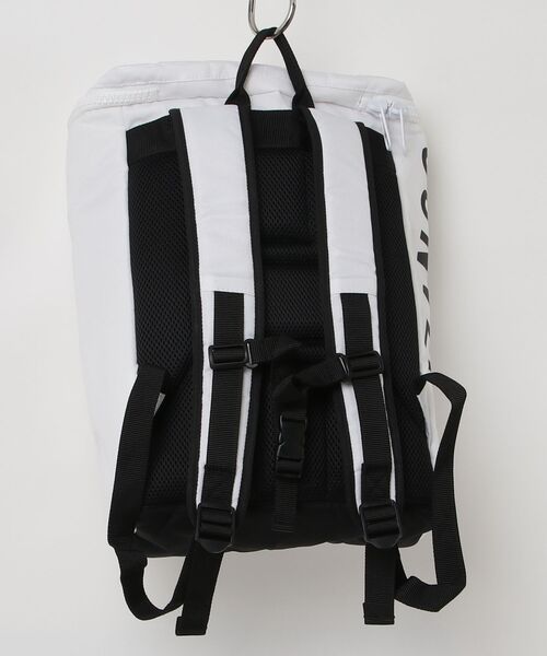 CONVERSE（コンバース）の「【CONVERSE/コンバース】SPC SQUARE DAY PACK/デイバッグ（ショルダーバッグ・レディース・ホワイト・FREE）」の2枚目の写真