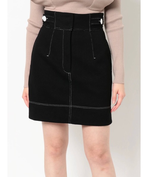 MERCURYDUO（マーキュリーデュオ）の「ステッチデザインミニスカート（スカート・レディース・ブラック/グリーン/ベージュ・SMALL/MEDIUM）」の2枚目の写真