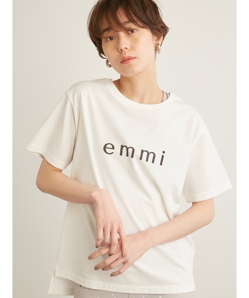 emmi(エミ)の「【emmi yoga】ONLINE限定 ロゴTシャツ(Tシャツ/カットソー・レディース・ホワイト/チャコールグレー/ライトブルー・FREE)」の2枚目の写真