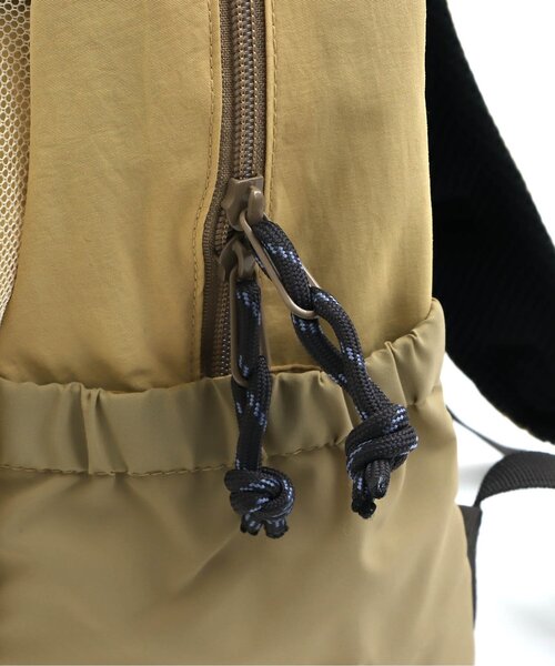 BREEZE（ブリーズ）の「/フィールドバックパック（バックパック/リュック・キッズ・ブラック/レッド/ベージュ/エメラルド・MEDIUM/SMALL）」の9枚目の写真
