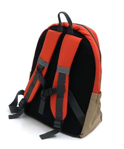 BREEZE（ブリーズ）の「/フィールドバックパック（バックパック/リュック・キッズ・ブラック/レッド/ベージュ/エメラルド・MEDIUM/SMALL）」の16枚目の写真