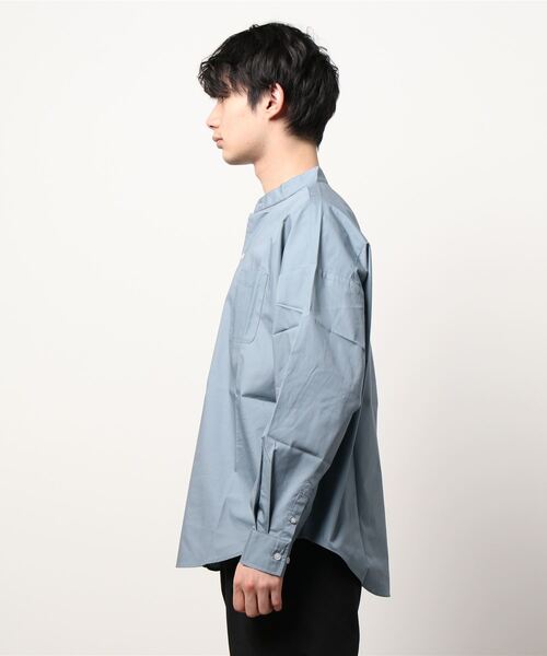 VIBGYOR(ヴィブジョー)の「VIBGYOR Select/ブロードルーズフィットバンドカラーシャツ(シャツ/ブラウス・メンズ・ホワイト/ブラック/サックスブルー/グリーン/グレイッシュベージュ/ホワイト系その他/ブルー系その他/パープル系その他/イエロー系その他・MEDIUM/X-LARGE/LARGE)」の10枚目の写真