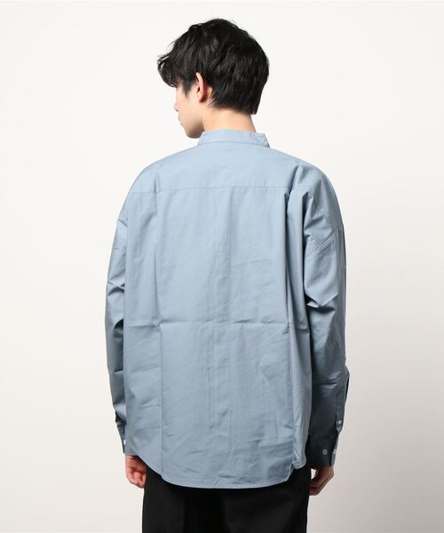 VIBGYOR(ヴィブジョー)の「VIBGYOR Select/ブロードルーズフィットバンドカラーシャツ(シャツ/ブラウス・メンズ・ホワイト/ブラック/サックスブルー/グリーン/グレイッシュベージュ/ホワイト系その他/ブルー系その他/パープル系その他/イエロー系その他・MEDIUM/X-LARGE/LARGE)」の11枚目の写真