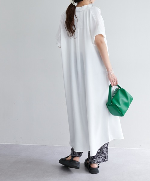 DISCOAT(ディスコート)の「開襟シャツワンピース(シャツワンピース・レディース・パープル/ベージュ/ネイビー/オフホワイト・FREE)」の7枚目の写真