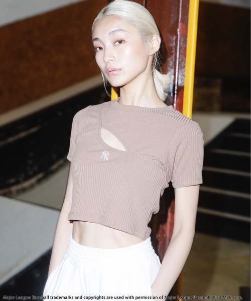 BACK TO THE FIELD（バック トゥー ザ フィールド）の「【MLB】変形バストオープンリブトップス（Tシャツ/カットソー・レディース・キャメル/グリーン/ブラック・FREE）」の10枚目の写真