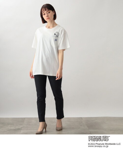 grove(グローブ)の「【Lee】スヌーピーポケットTシャツ(Tシャツ/カットソー・レディース・アイボリー/ブラウン系その他・02/03)」の6枚目の写真