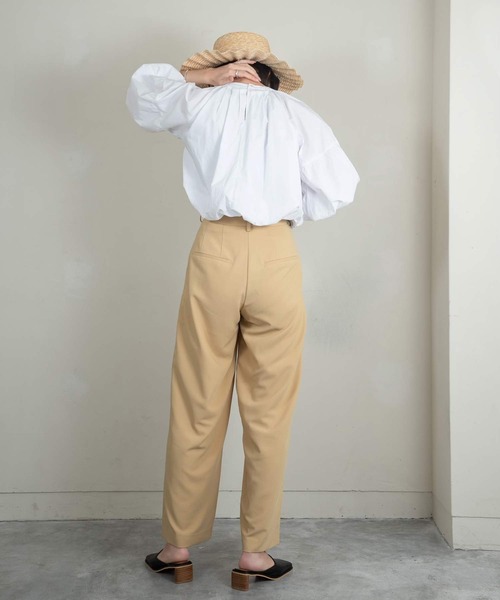 Amiur（エミレ）の「balloon sleeve gather blouse（シャツ/ブラウス・レディース・ホワイト/ブラック・FREE）」の6枚目の写真