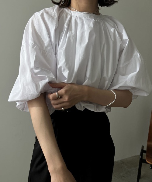 Amiur（エミレ）の「balloon sleeve gather blouse（シャツ/ブラウス・レディース・ホワイト/ブラック・FREE）」の19枚目の写真