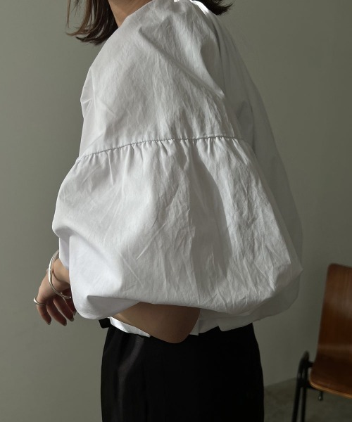 Amiur（エミレ）の「balloon sleeve gather blouse（シャツ/ブラウス・レディース・ホワイト/ブラック・FREE）」の20枚目の写真