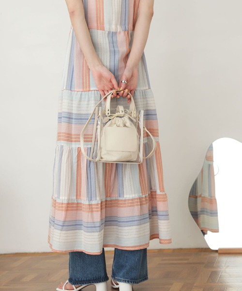 SENSE OF PLACE by URBAN RESEARCH（センスオブプレイスバイアーバンリサーチ）の「スクエアクリアショルダーバッグ（ショルダーバッグ・レディース・アイボリー/ダークブラウン/ブラック・ONE）」の2枚目の写真