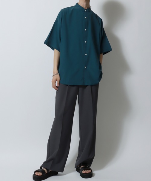 SITRY（シトリー）の「Oversize Drop shoulder Stretch Band Collar shirt/オーバーサイズ ドロップショルダー ストレッチ バンドカラーシャツ（シャツ/ブラウス・メンズ・ホワイト/チャコールグレー/サックスブルー/グリーン/グレイッシュベージュ/ネイビー/パープル/ブラック・M/L/XL）」の18枚目の写真
