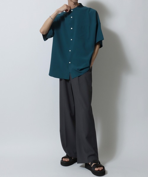 SITRY（シトリー）の「Oversize Drop shoulder Stretch Band Collar shirt/オーバーサイズ ドロップショルダー ストレッチ バンドカラーシャツ（シャツ/ブラウス・メンズ・ホワイト/チャコールグレー/サックスブルー/グリーン/グレイッシュベージュ/ネイビー/パープル/ブラック・M/L/XL）」の19枚目の写真