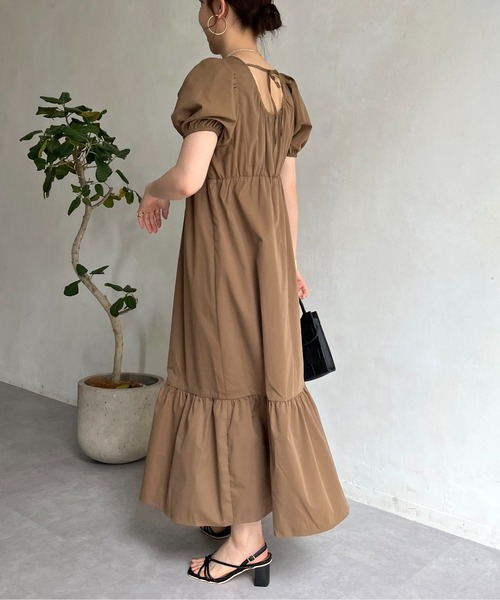 prose verse（プロズヴェール）の「バックオープンティアードワンピース（ワンピース・レディース・ホワイト/ブラック/モカ・FREE）」の10枚目の写真